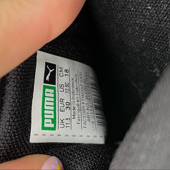 Puma Girls shoes with Ribbon Laces - Picture 6 of 6